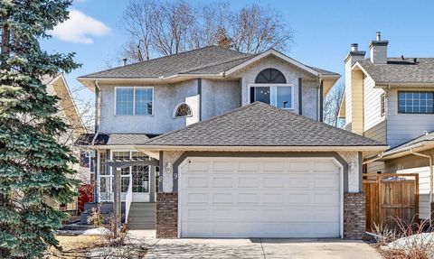 Photo of 29 Sundown Way SE, Calgary, AB T2X 3B8 (MLS # A2315466)