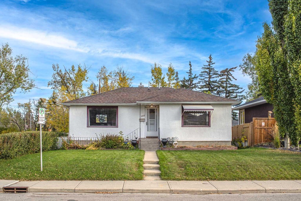 Photo of 1836 13 Avenue NW, Calgary, AB T2N 1L3 (MLS # A2350385)