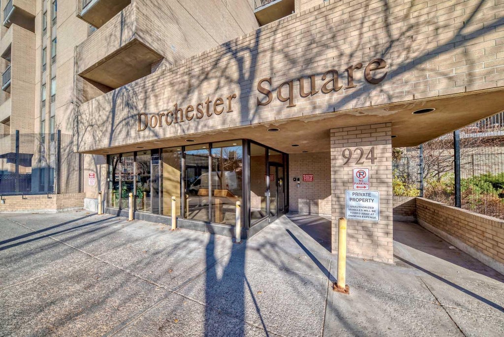 Photo of 924 14 Avenue SW #1602, Calgary, AB T2R 0N7 (MLS # A2327666)