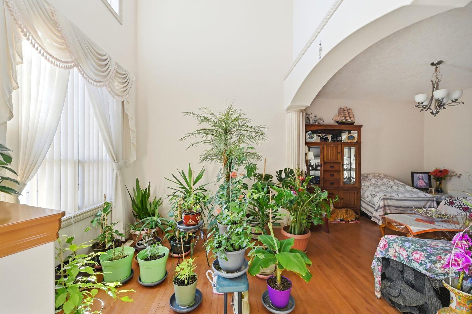 104 Taralake Common NE