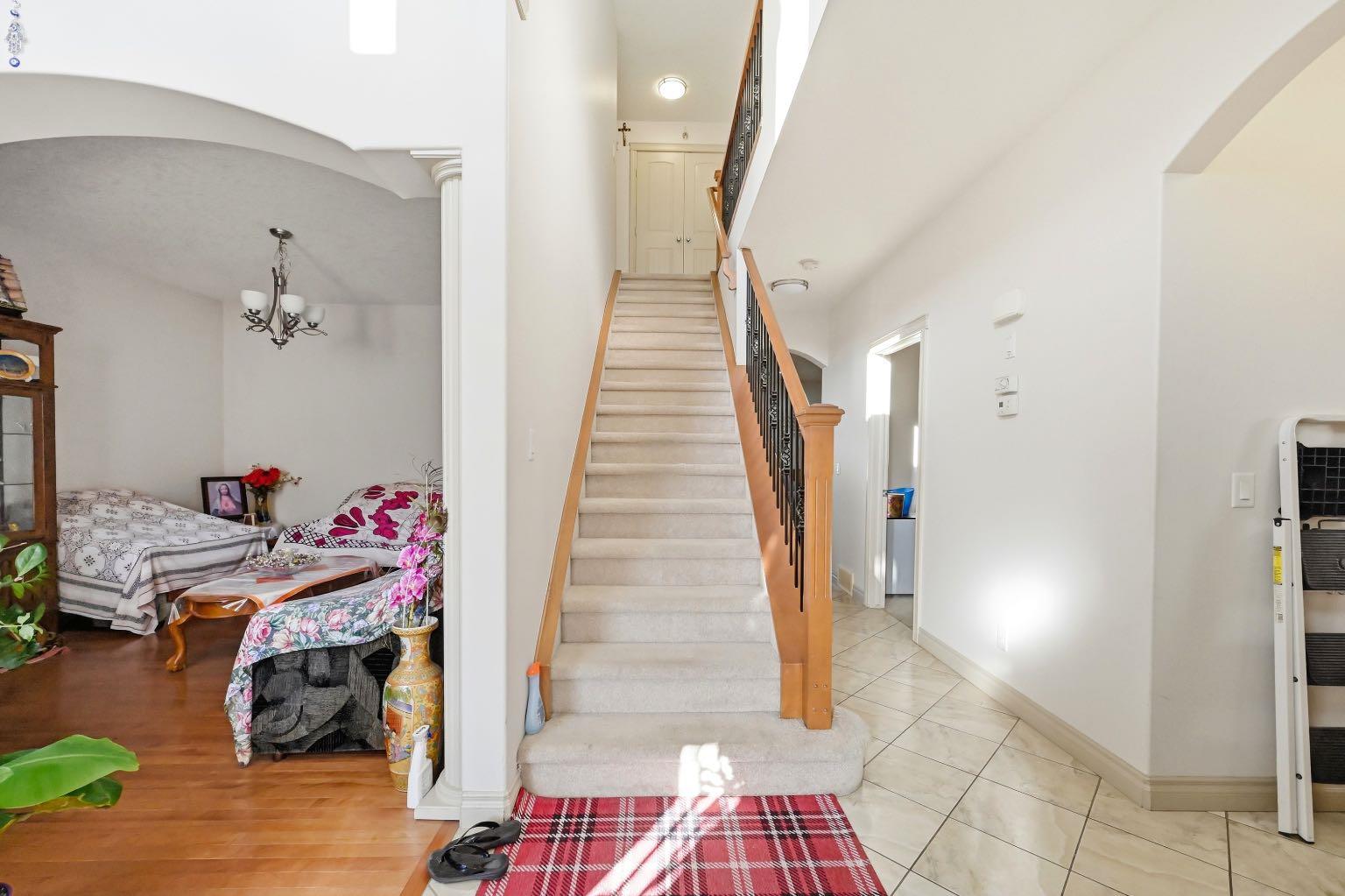 104 Taralake Common NE