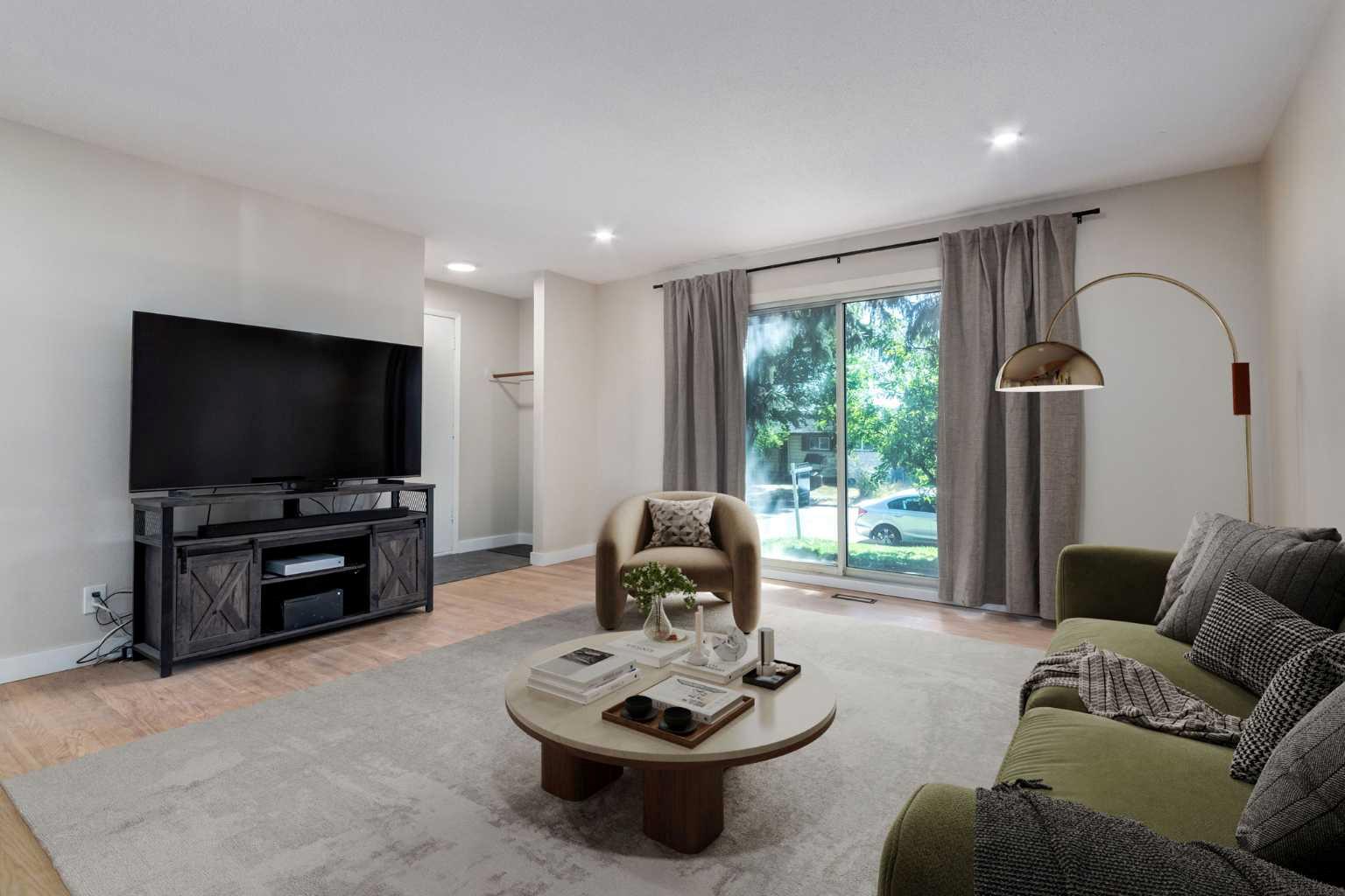 840 Raynard Crescent SE