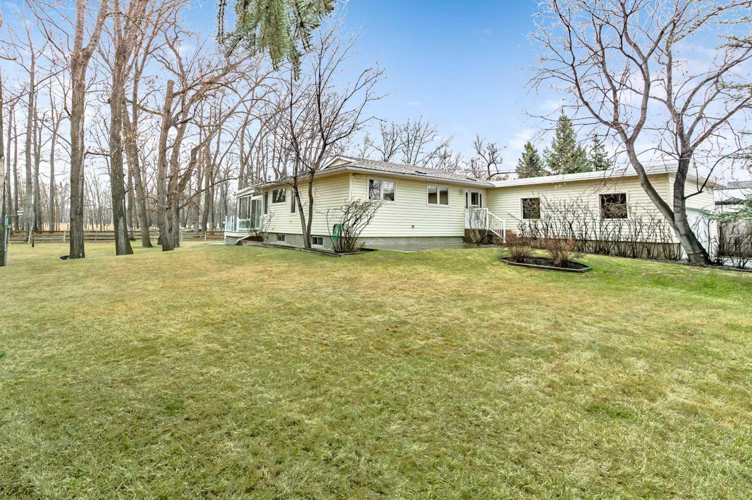 2 ELM Avenue E