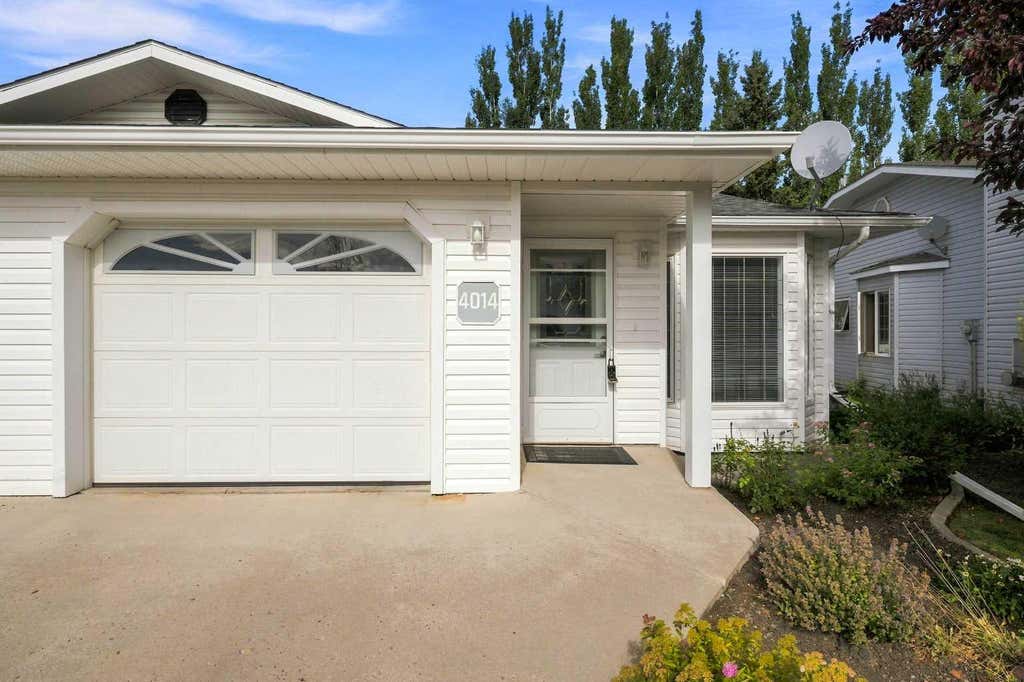 Photo of 4014 Shannon Drive, Olds, AB T4H 1V9 (MLS # A2339313)