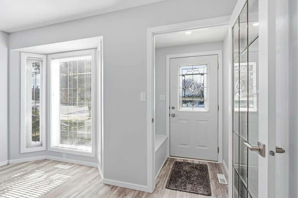 Photo of 4014 Shannon Drive, Olds, AB T4H 1V9 (MLS # A2339313)