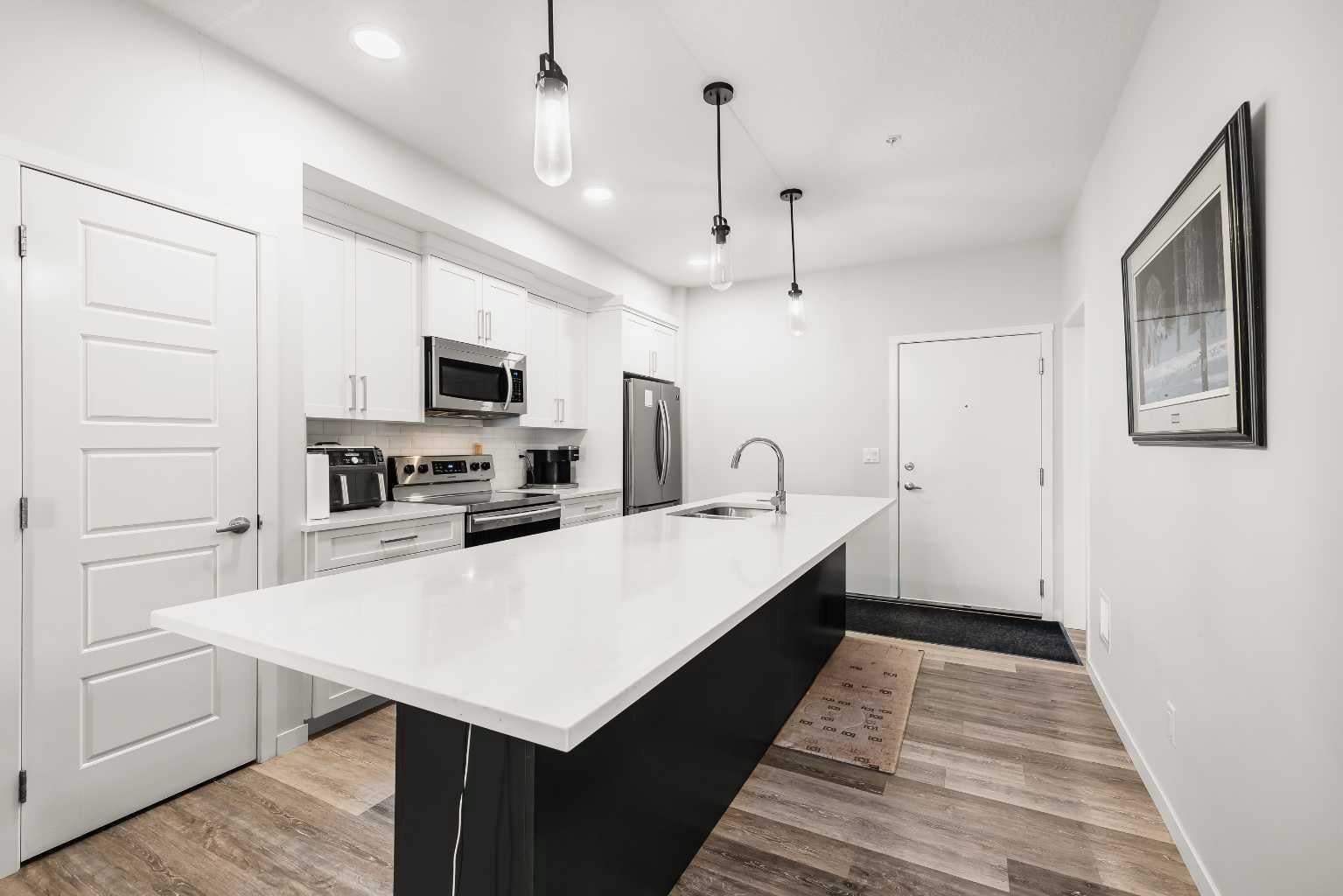 300 Harvest Hills Place NE 112