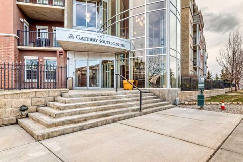 Photo of 11811 Lake Fraser Drive SE #3008, Calgary, AB T2J 7J1 (MLS # A2301022)