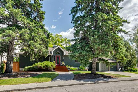 Photo of 402 Brunswick Avenue SW, Calgary, AB T2S 1N8 (MLS # A2310087)