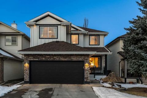 18 Simcoe Terrace SW Calgary AB T3H 4S6