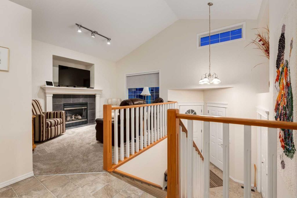 Photo of 1936 THORNBIRD Road SE, Airdrie, AB T4A 2E5 (MLS # A2265374)