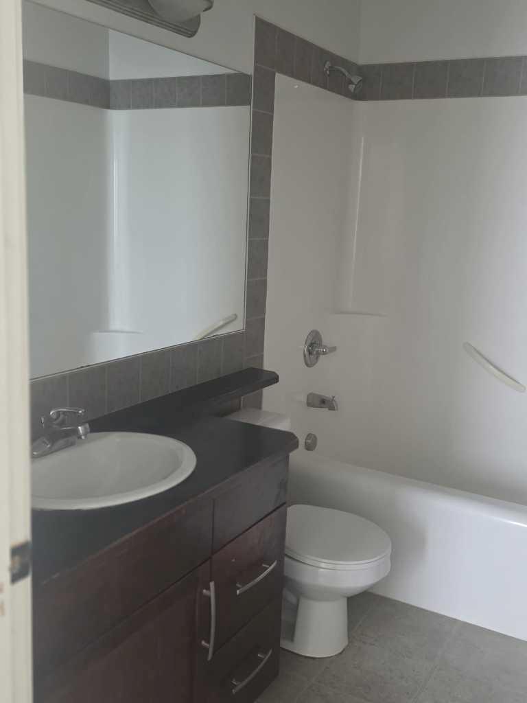 210 Saddlebrook Way NE