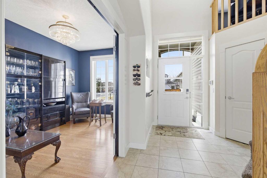 Photo of 16 Drake Landing Road, Okotoks, AB T1S 2M2 (MLS # A2299793)