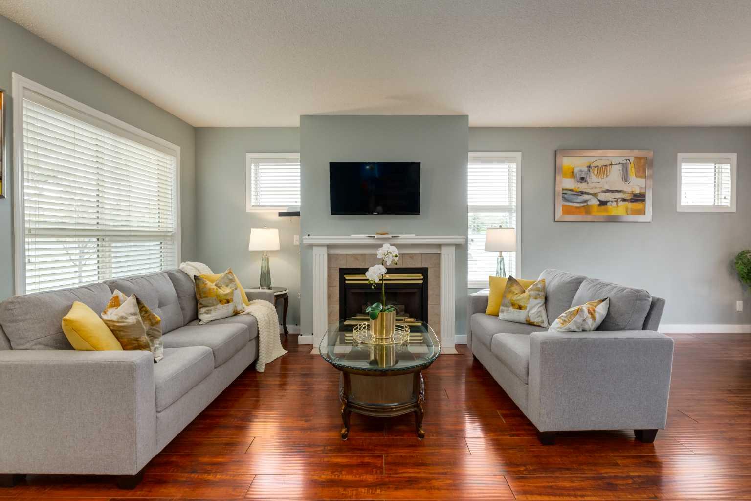126 Harvest Gold Place NE