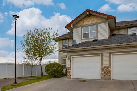 Photo of 126 Harvest Gold Place NE, Calgary, AB T3K 4Y2 (MLS # A2313690)