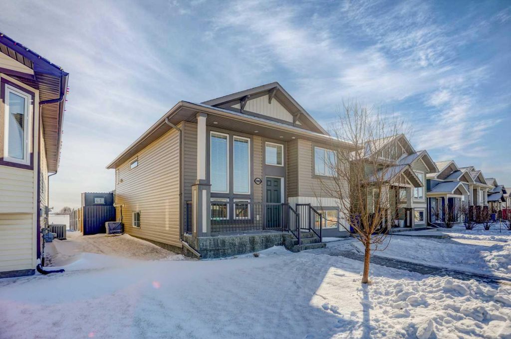 Photo of 1961 Parkside Way, Coaldale, AB T1M 0B9 (MLS # A2287721)