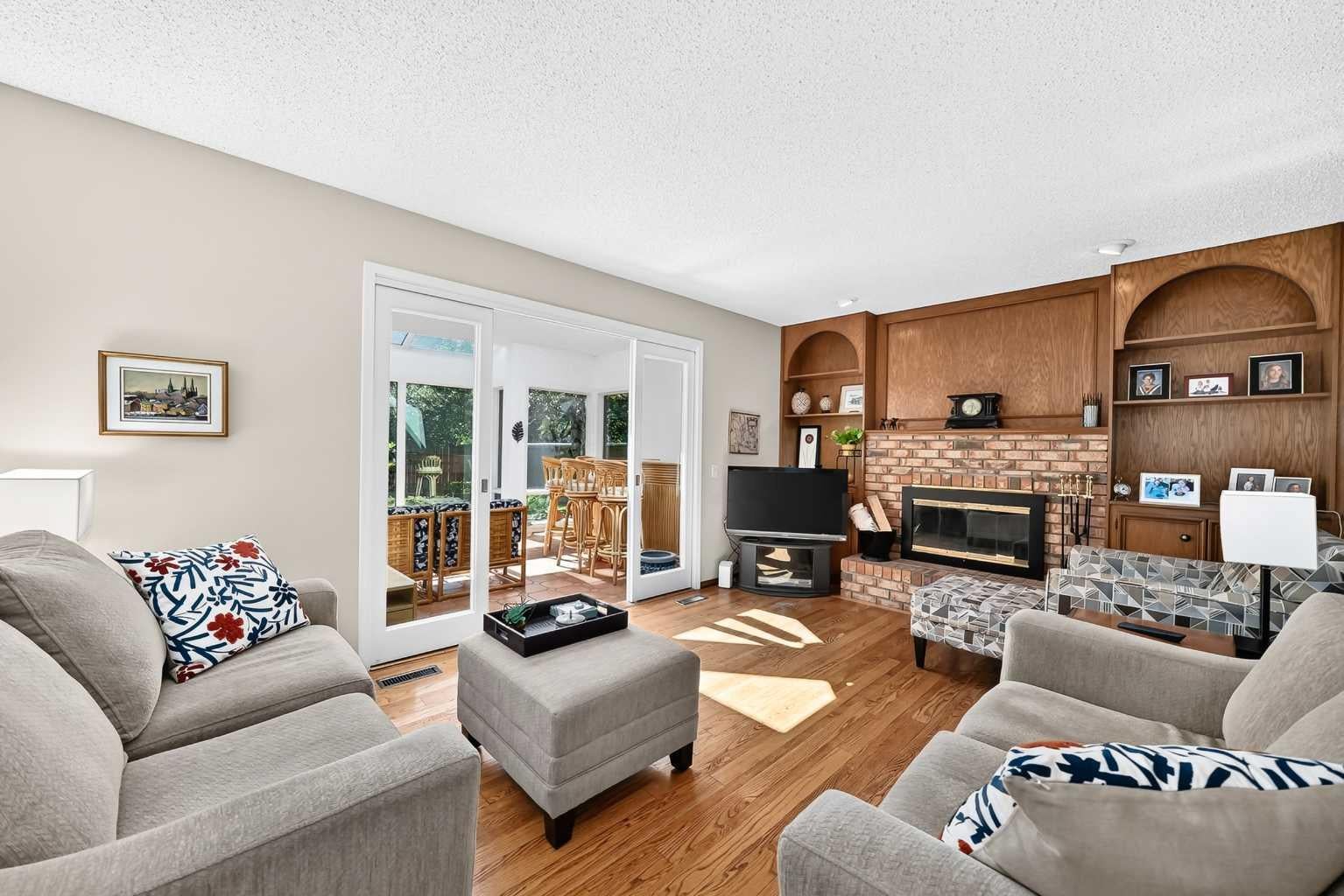391 Canterville Drive SW