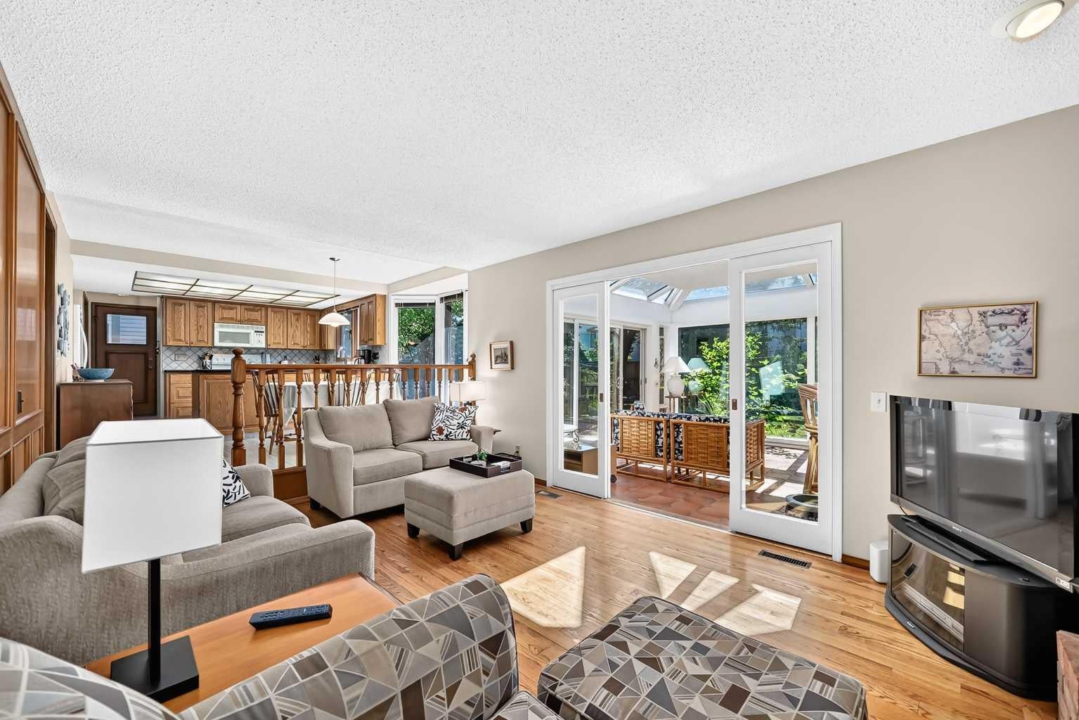 391 Canterville Drive SW