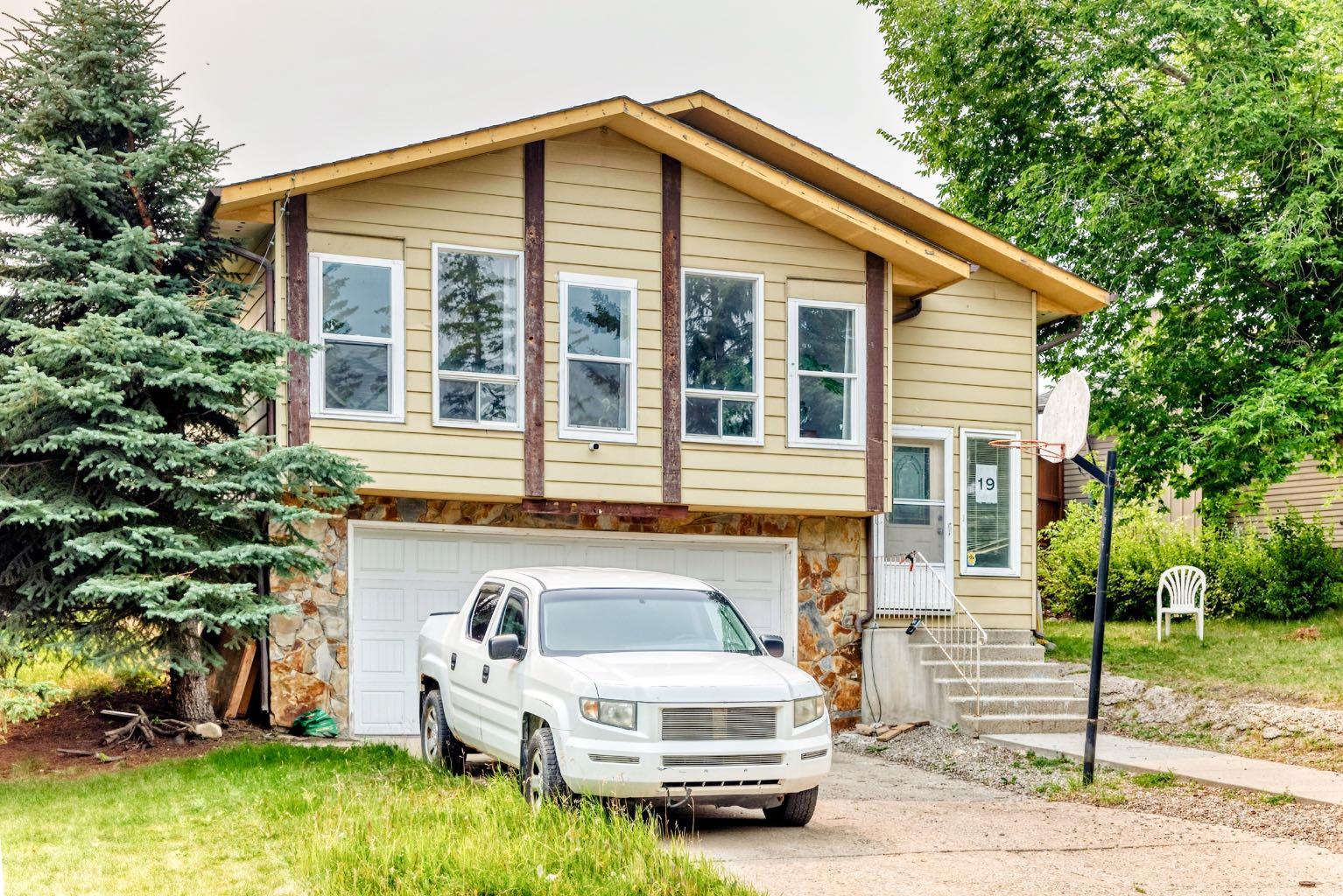 19 Berwick Crescent NW