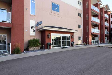 Photo of 2800 13 Avenue SE #137, Medicine Hat, AB T1A 3P9 (MLS # A2333898)