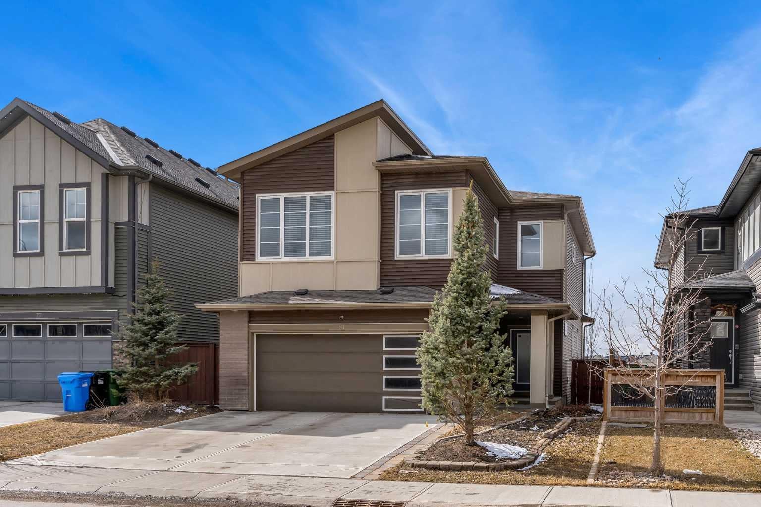 81 Carringvue Manor NW
