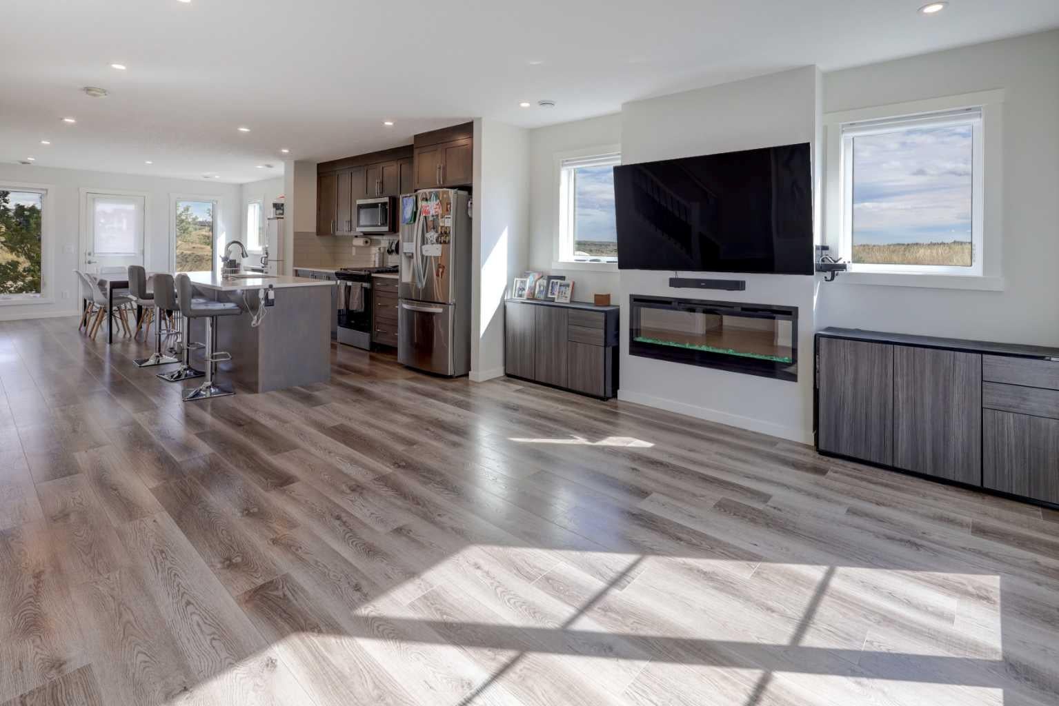 260 Rowley Way NW 319