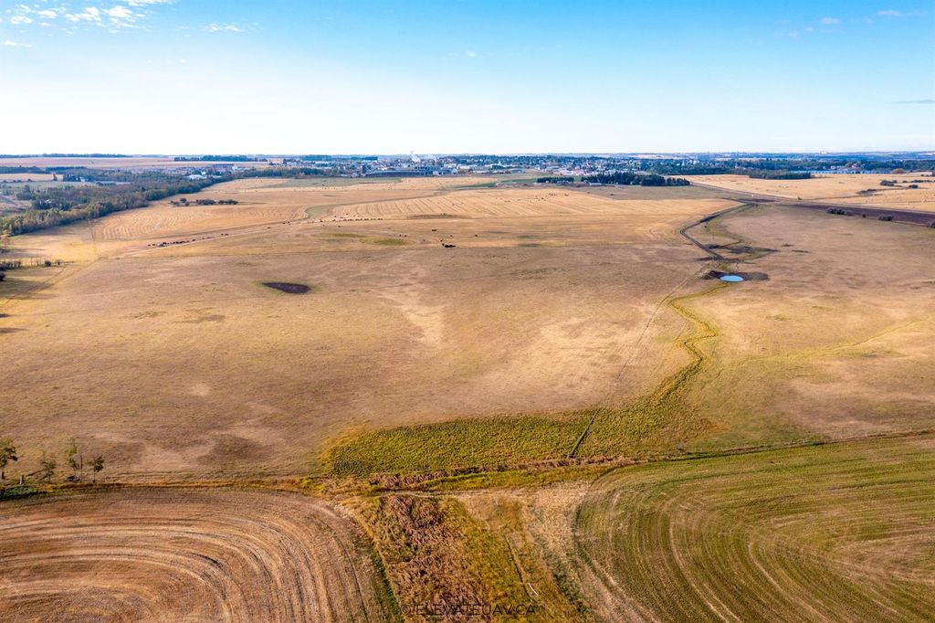 Photo of 6360 C & E Trail, Innisfail, AB T4G 0G9 (MLS # A2006131)