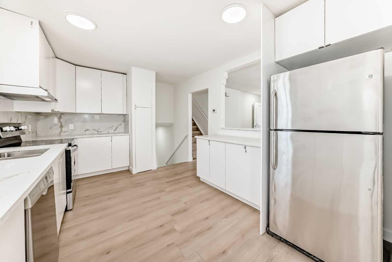 532 Rundleridge Drive NE