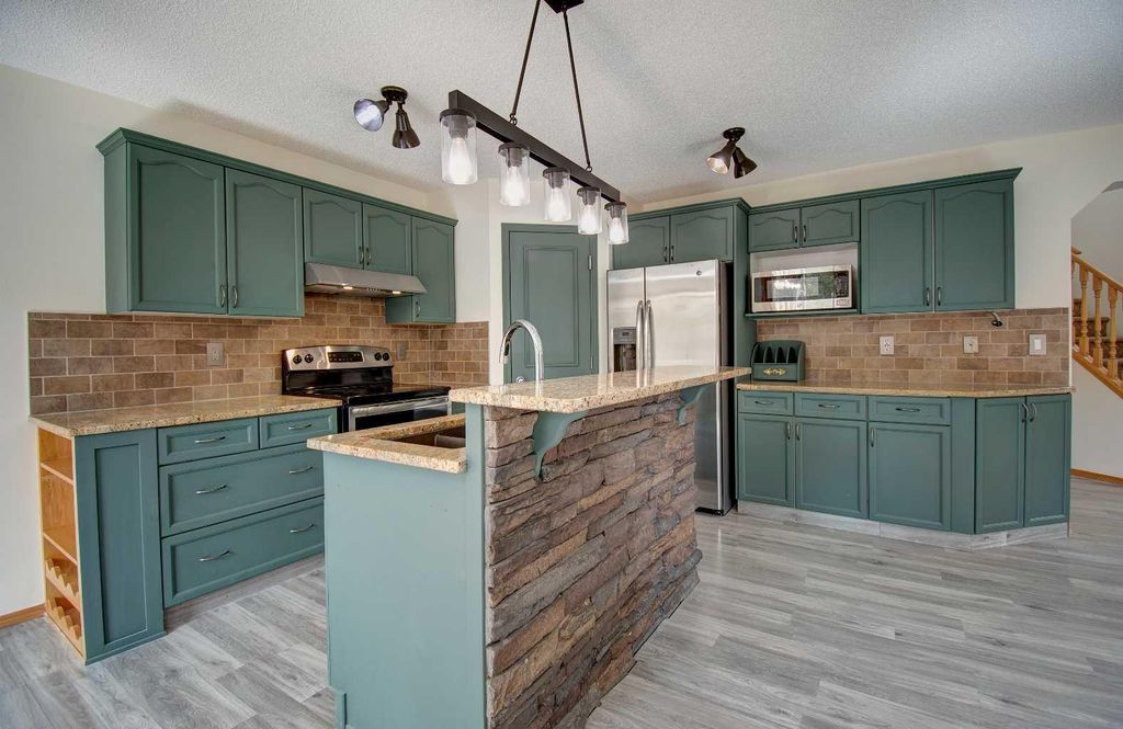 Photo of 96 Cranfield Park SE, Calgary, AB T3M 1B4 (MLS # A2309002)