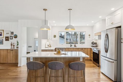 Photo of 931 Parkwood Drive SE, Calgary, AB T2J 3W9 (MLS # A2299763)