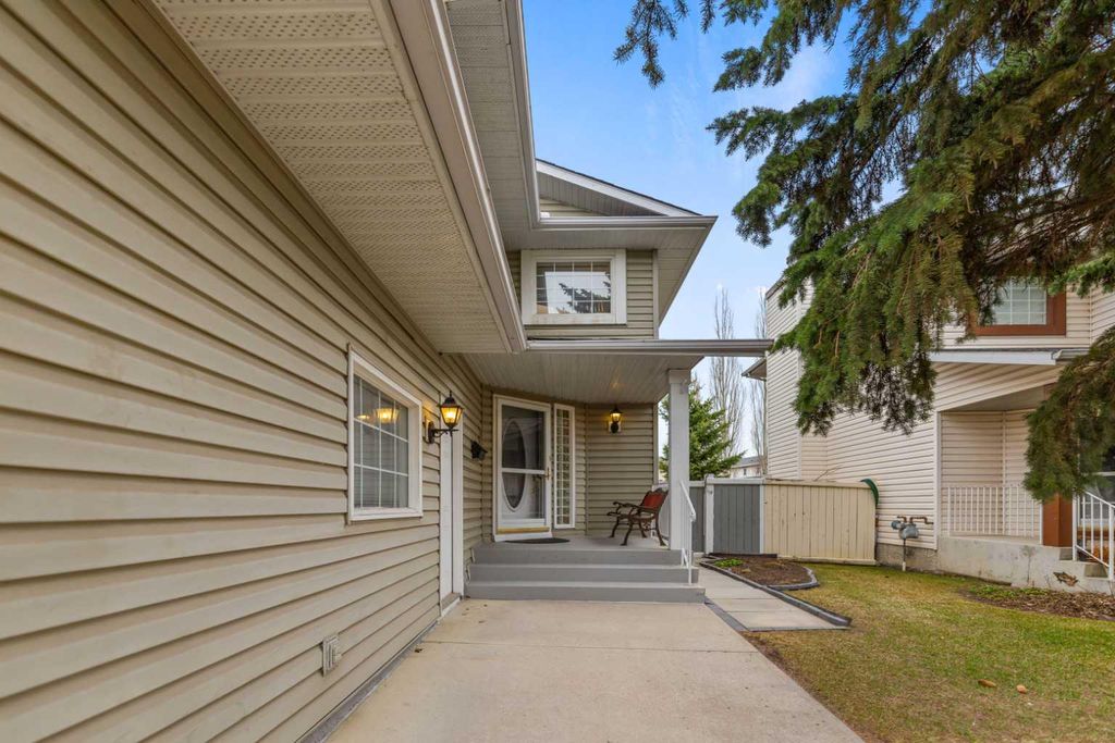 Photo of 14950 Mt Mckenzie Drive SE, Calgary, AB T2Z 2L4 (MLS # A2305594)