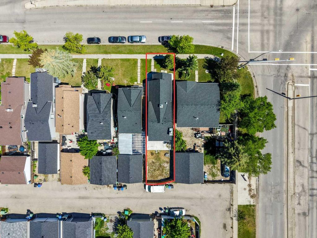 Photo of 6509 68 Street NE, Calgary, AB T3J 2M5 (MLS # A2319173)