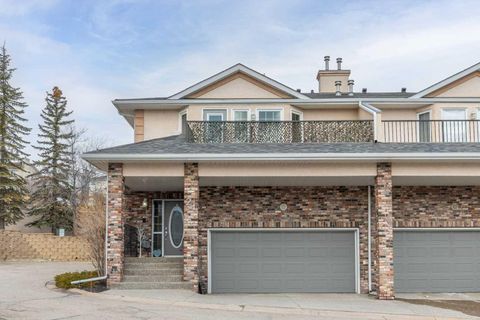 Photo of 100 Signature Way SW #24, Calgary, AB T3H 2W6 (MLS # A2292586)