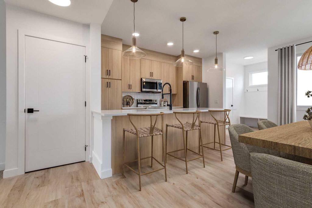 Photo of 409 Clydesdale Avenue, Cochrane, AB T4C 3L8 (MLS # A2304624)