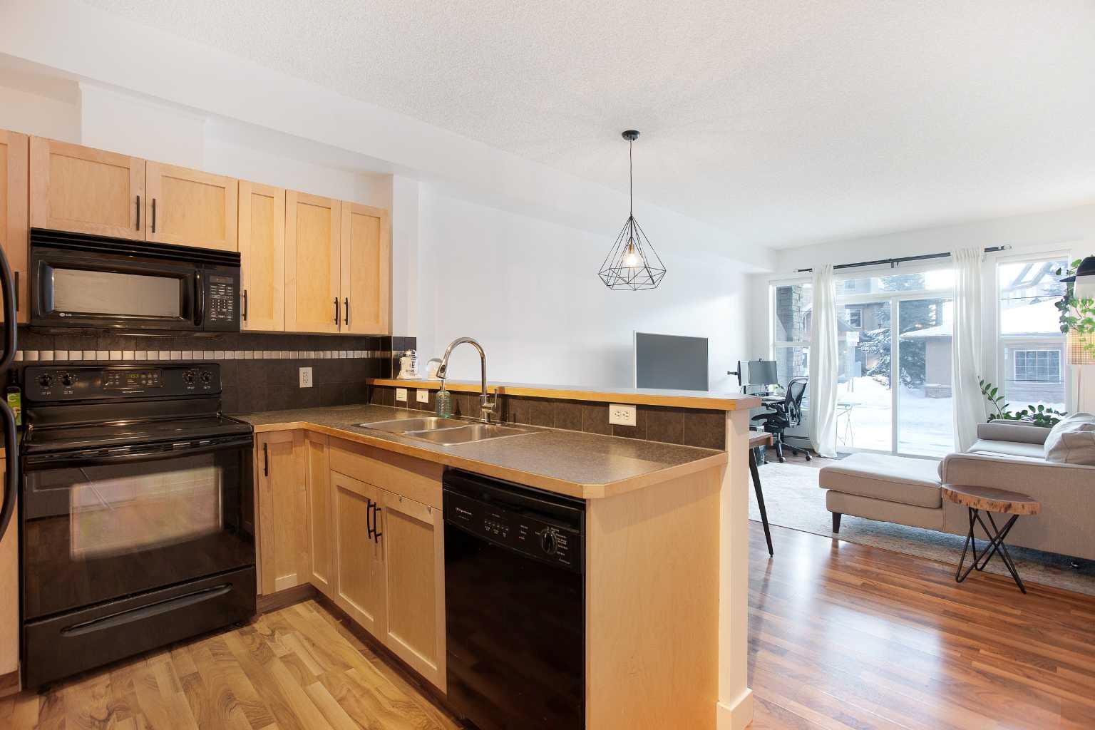 211 Aspen Stone Boulevard SW 1116