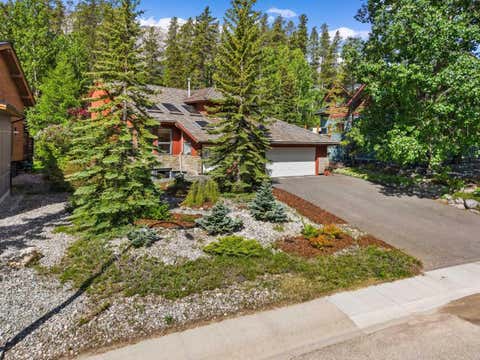 Photo of 1072 Evergreen Cir, Canmore, AB T1W 2P9 (MLS # A2319558)