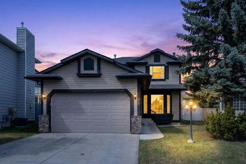Photo of 29 Shannon Manor SW, Calgary, AB T2Y 2Y5 (MLS # A2303275)