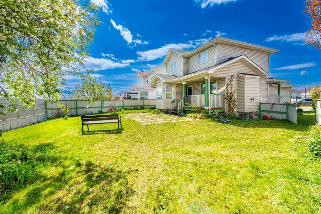 68 Martha's Haven Gardens NE