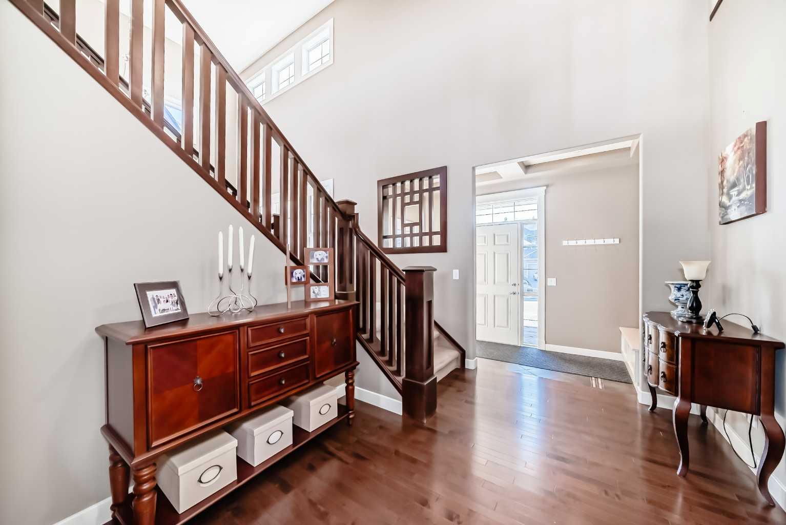 49 Crestridge View SW