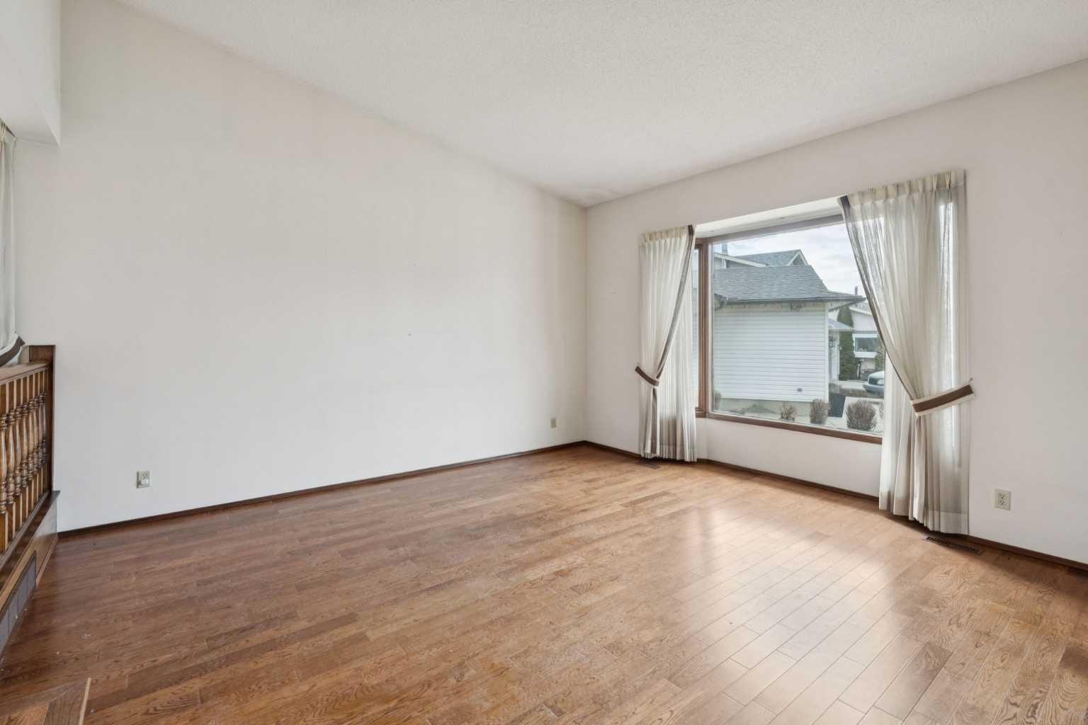 40 Scenic Place NW