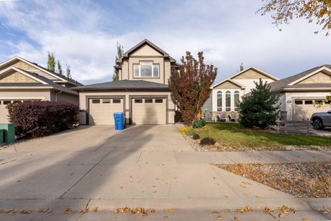 Photo of 17 Coalbanks Link W, Lethbridge, AB T1J 4H6 (MLS # A2326571)