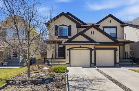 Photo of 124 Cranston Gate SE, Calgary, AB T3M 0Z5 (MLS # A2302235)