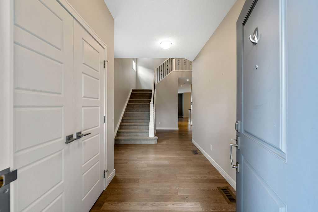 16 Drake Landing Street