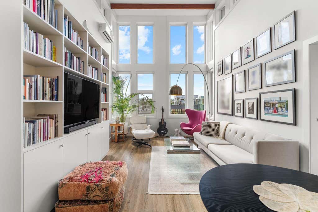 Photo of 1720 10 Street SW #407, Calgary, AB T2T 3E8 (MLS # A2334219)