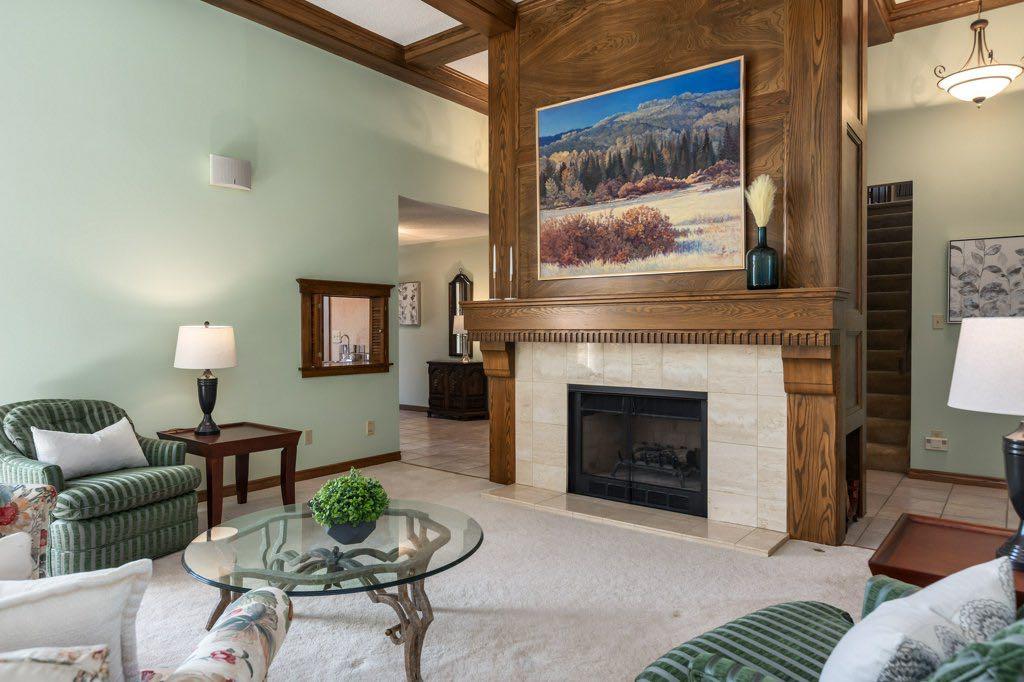 152 Coach Grove Place SW