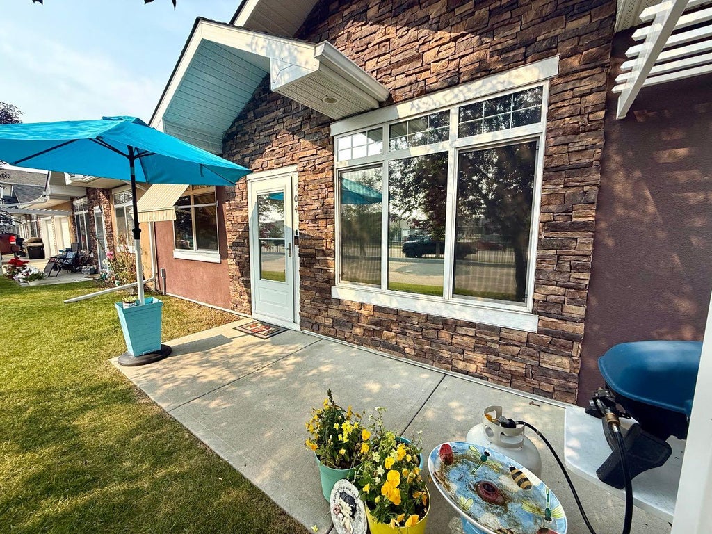 Photo of 104 Sunvale Crescent NE, High River, AB T1V 0E8 (MLS # A2353214)