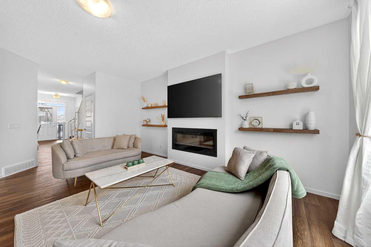 192 Cityspring Way NE