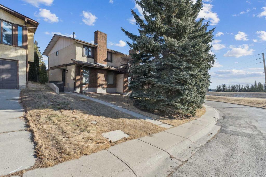 Photo of 91 Edgehill Drive NW, Calgary, AB T3A 2W1 (MLS # A2286397)
