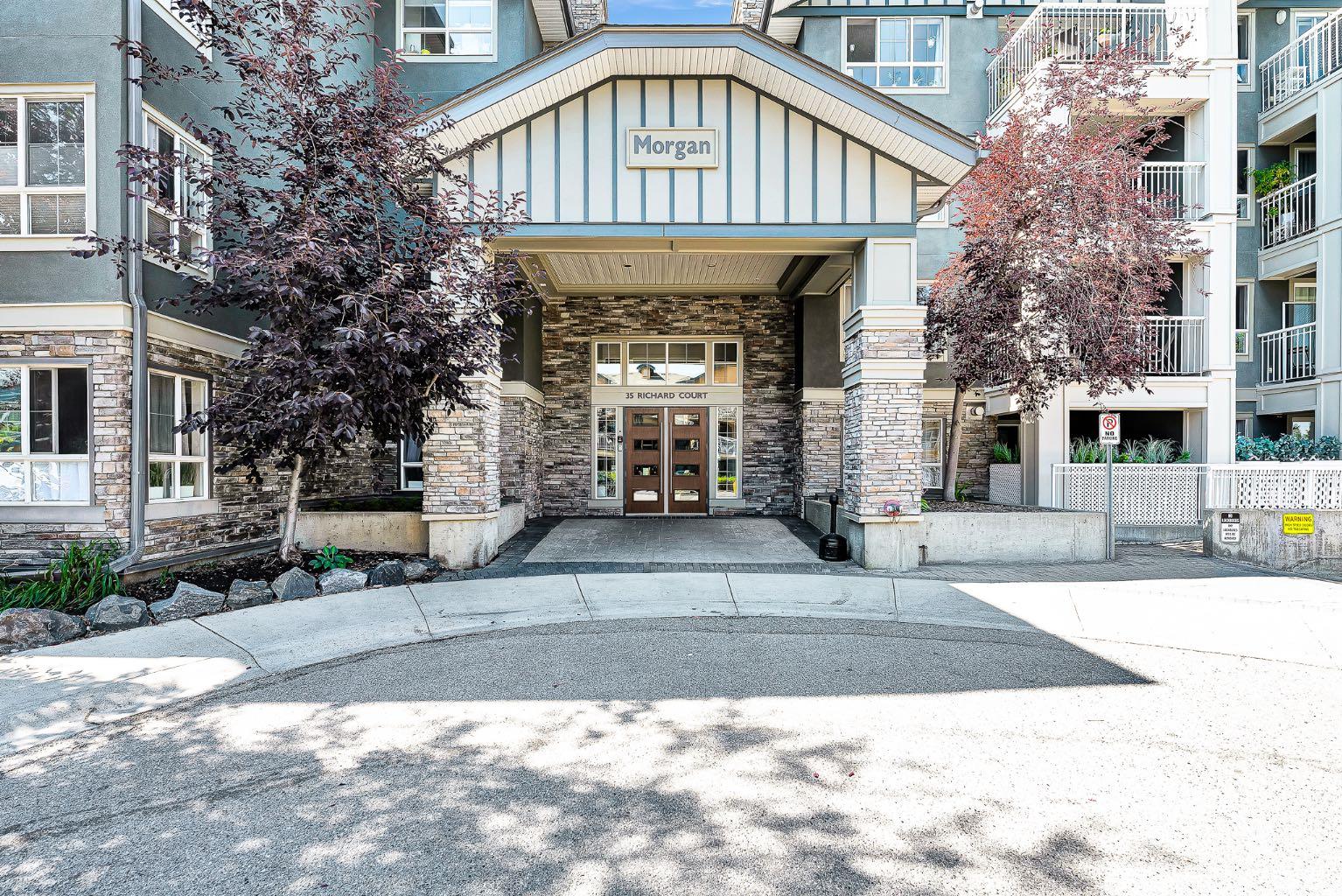 35 Richard Court SW 132