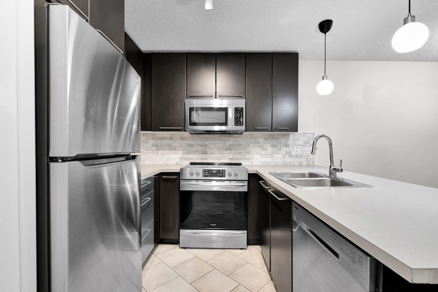 35 Richard Court SW 132