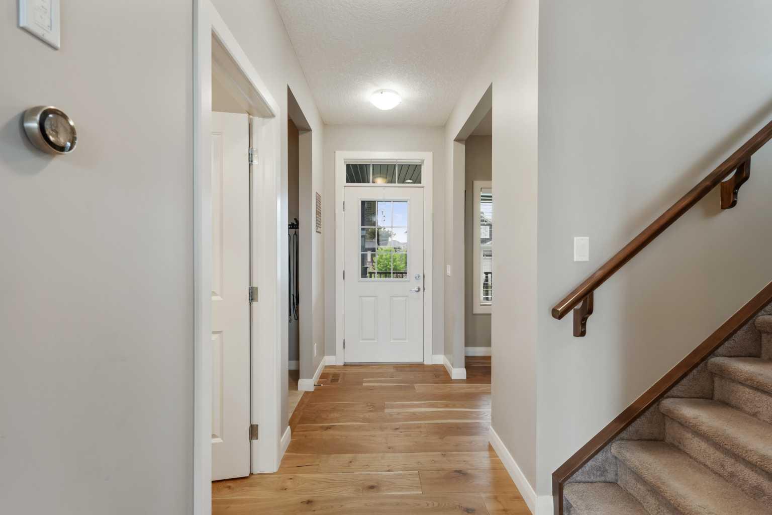 260 Boulder Creek Crescent SE